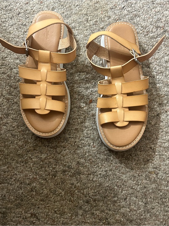 Shoes - Women’s Tan Gladiator Sandals